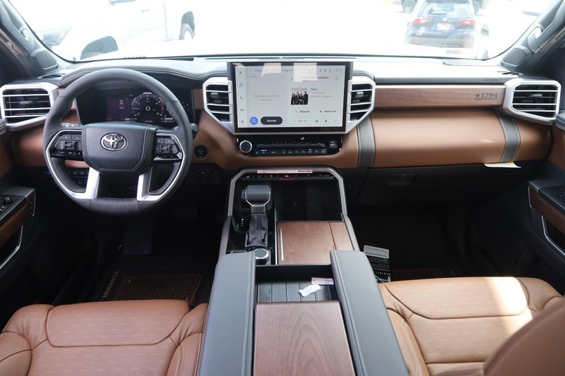 Toyota Tundra 4WD Vehicle Image 23