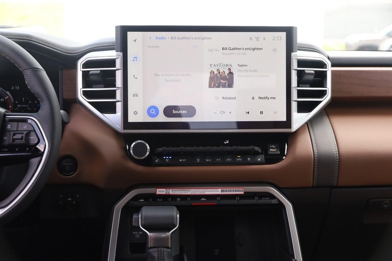 Toyota Tundra 4WD Vehicle Image 26