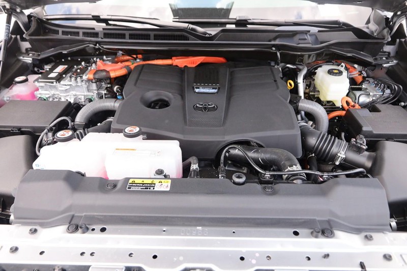 Toyota Tundra 4WD Vehicle Image 29