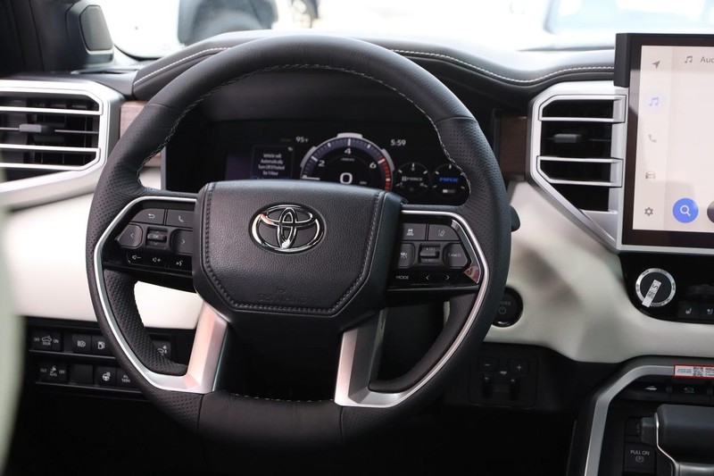 Toyota Tundra 4WD Vehicle Image 24