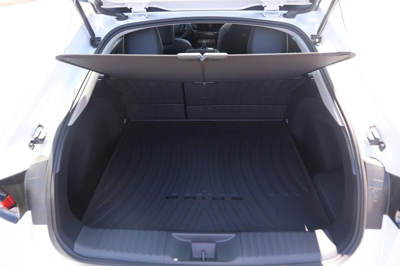 Toyota Prius Vehicle Image 07