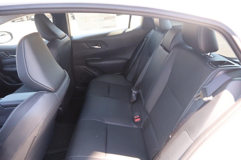 Toyota Prius Vehicle Image 10