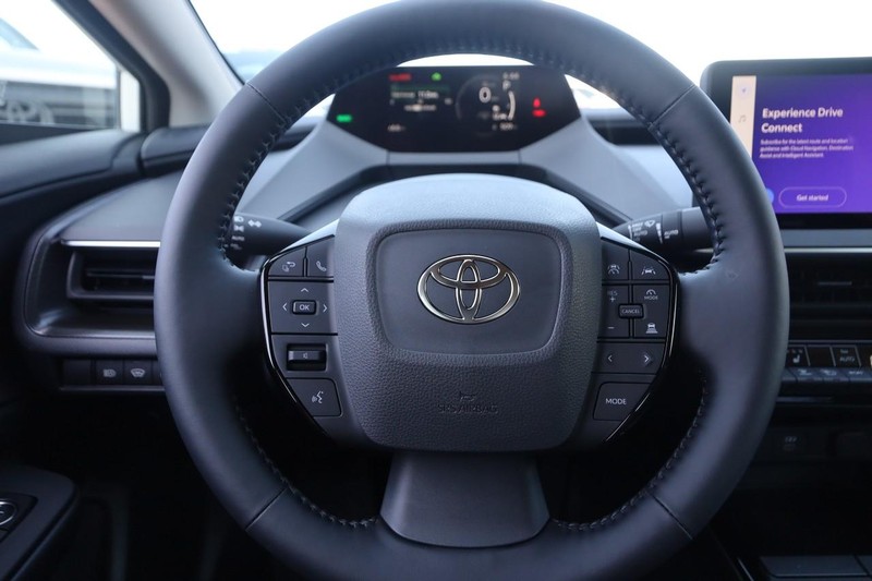 Toyota Prius Vehicle Image 11