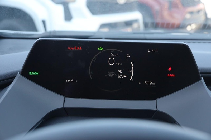 Toyota Prius Vehicle Image 14