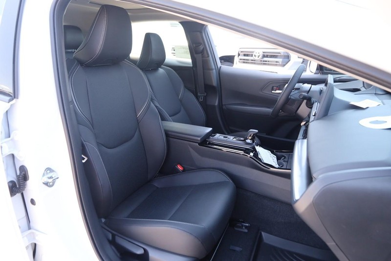 Toyota Prius Vehicle Image 25
