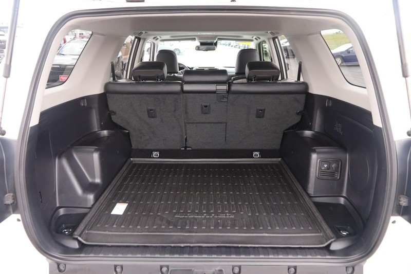 Toyota 4Runner Vehicle Image 07