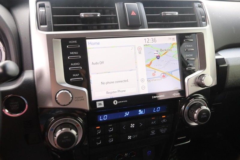 Toyota 4Runner Vehicle Image 17