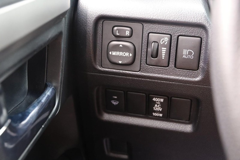 Toyota 4Runner Vehicle Image 20