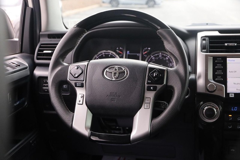 Toyota 4Runner Vehicle Image 23
