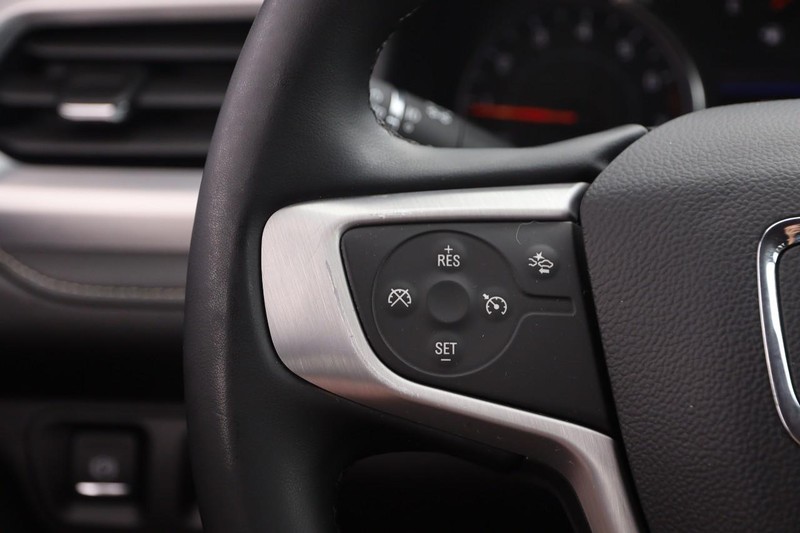 GMC Acadia Vehicle Image 10