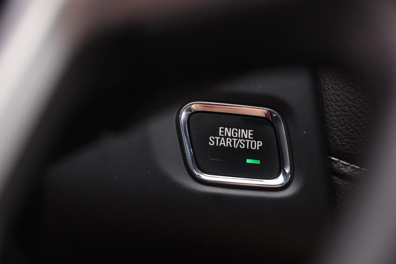 GMC Acadia Vehicle Image 13
