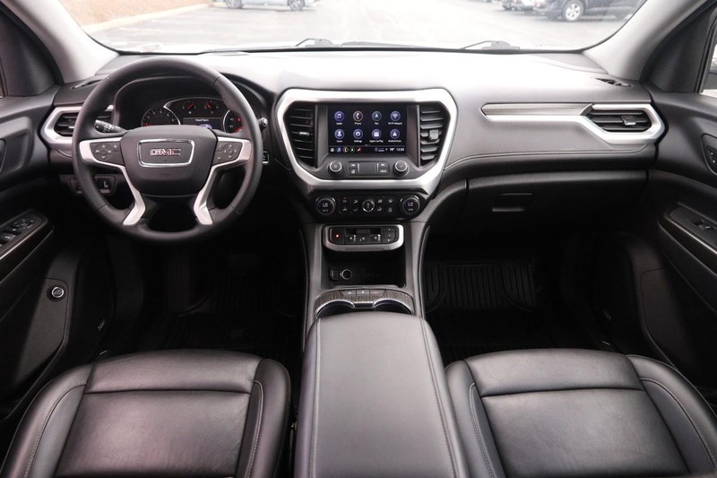 GMC Acadia Vehicle Image 21