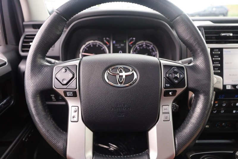 Toyota 4Runner Vehicle Image 11