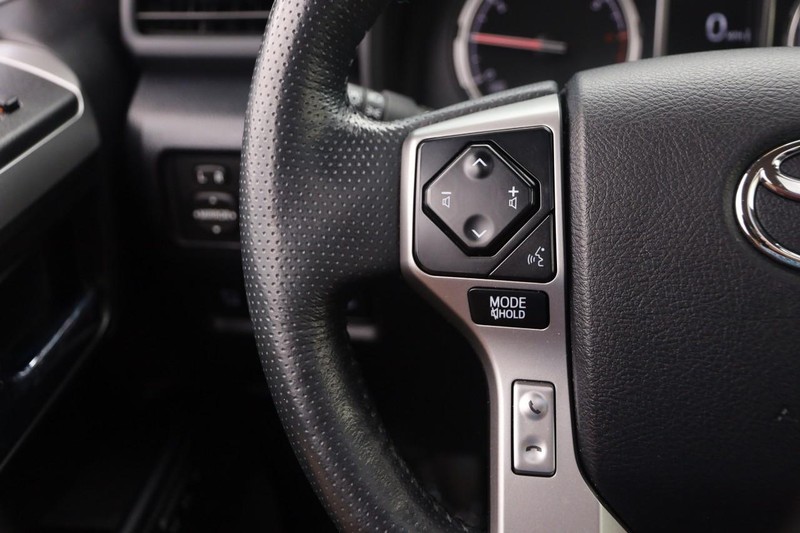 Toyota 4Runner Vehicle Image 12