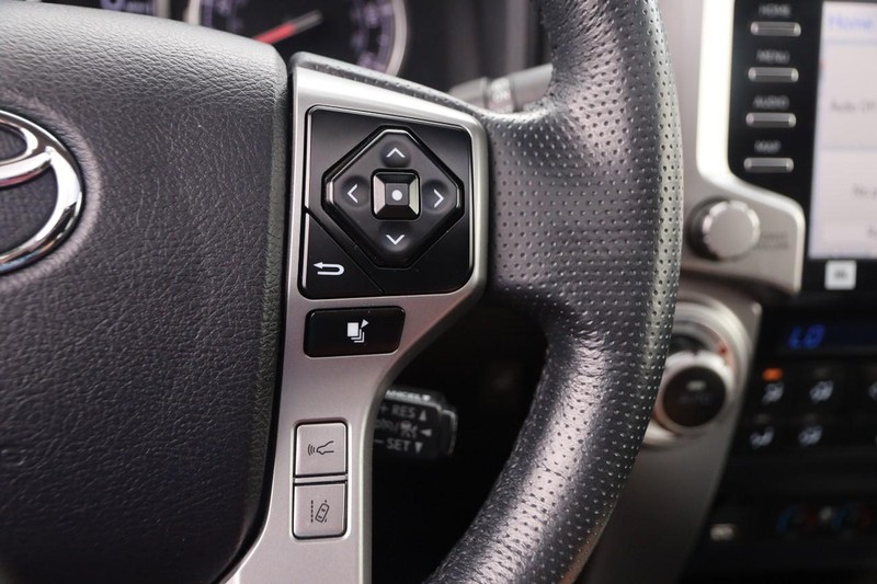 Toyota 4Runner Vehicle Image 13