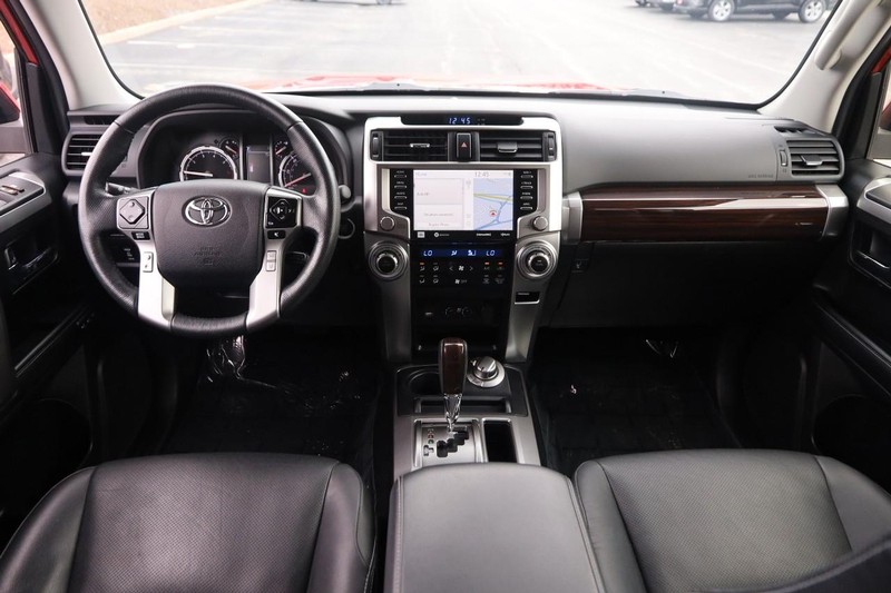 Toyota 4Runner Vehicle Image 22