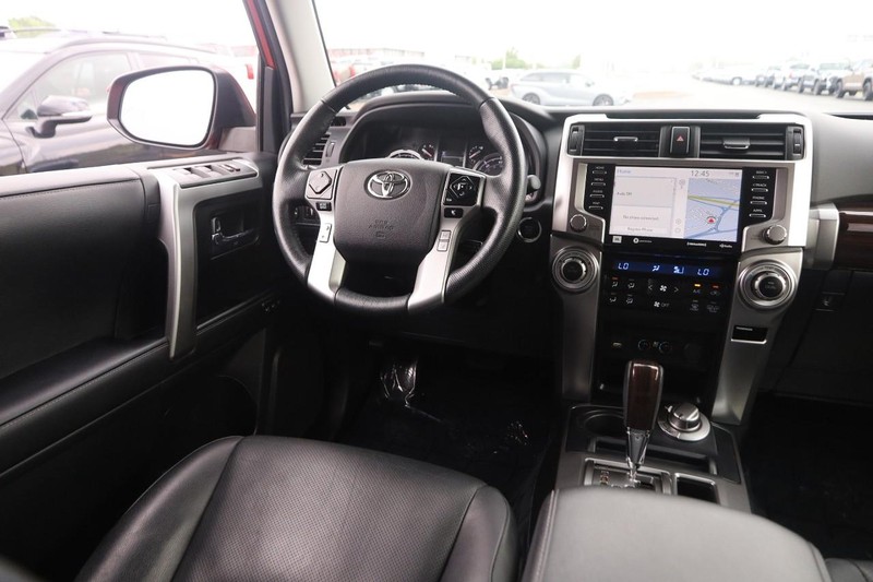 Toyota 4Runner Vehicle Image 23