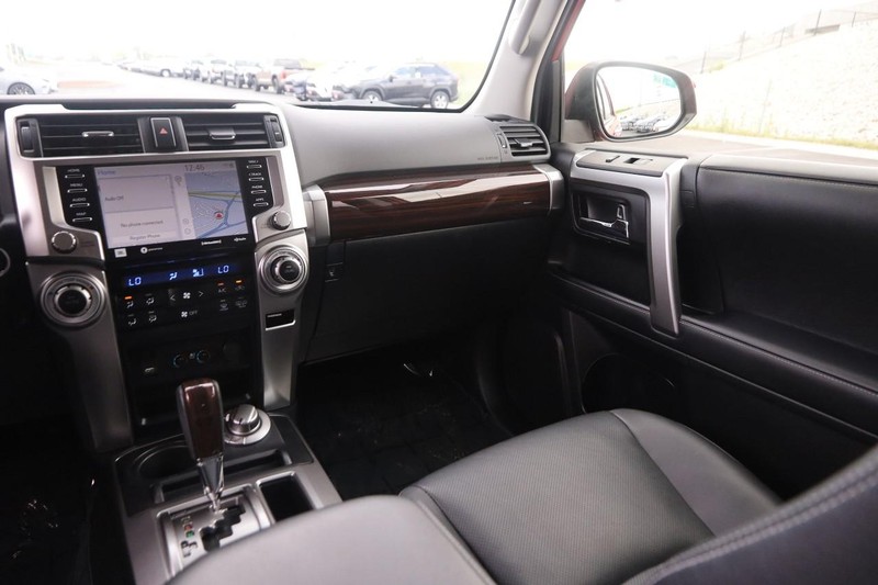 Toyota 4Runner Vehicle Image 26
