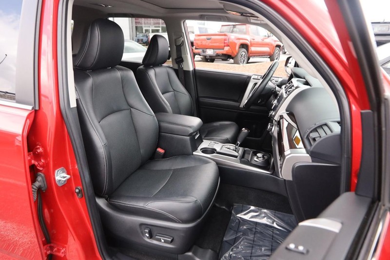Toyota 4Runner Vehicle Image 27