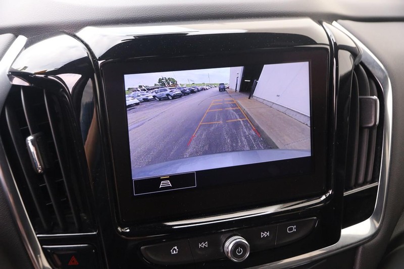 Chevrolet Traverse Vehicle Image 18