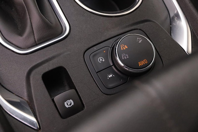 Chevrolet Traverse Vehicle Image 21