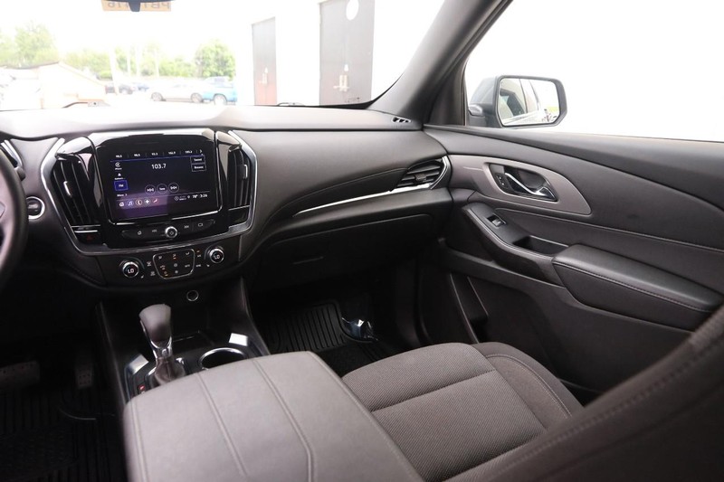 Chevrolet Traverse Vehicle Image 26
