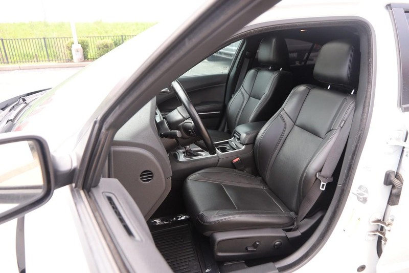 Dodge Charger Vehicle Image 09