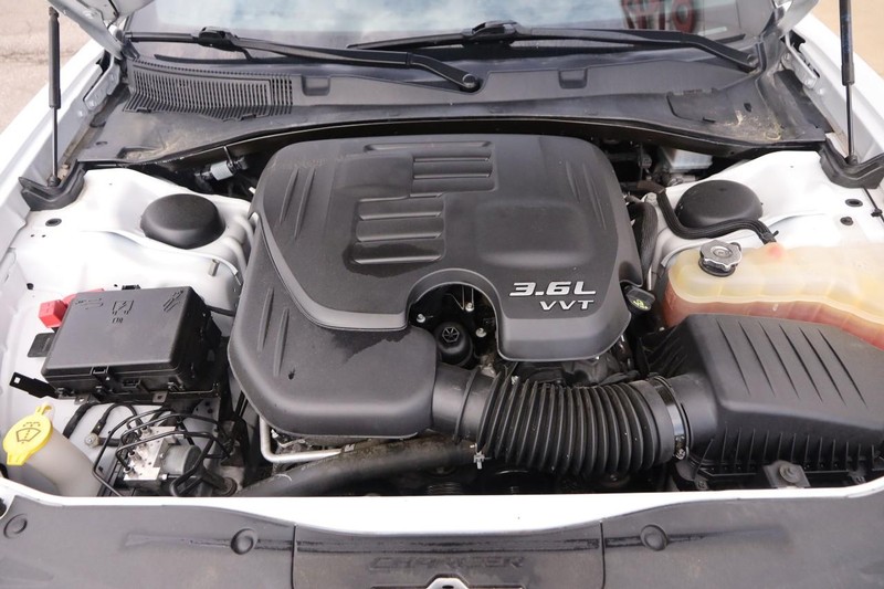 Dodge Charger Vehicle Image 26