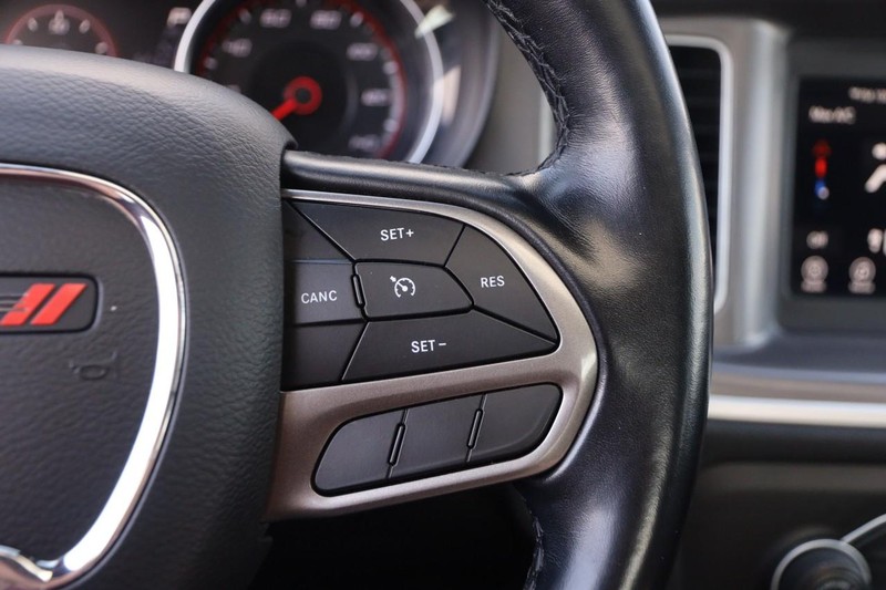 Dodge Charger Vehicle Image 13