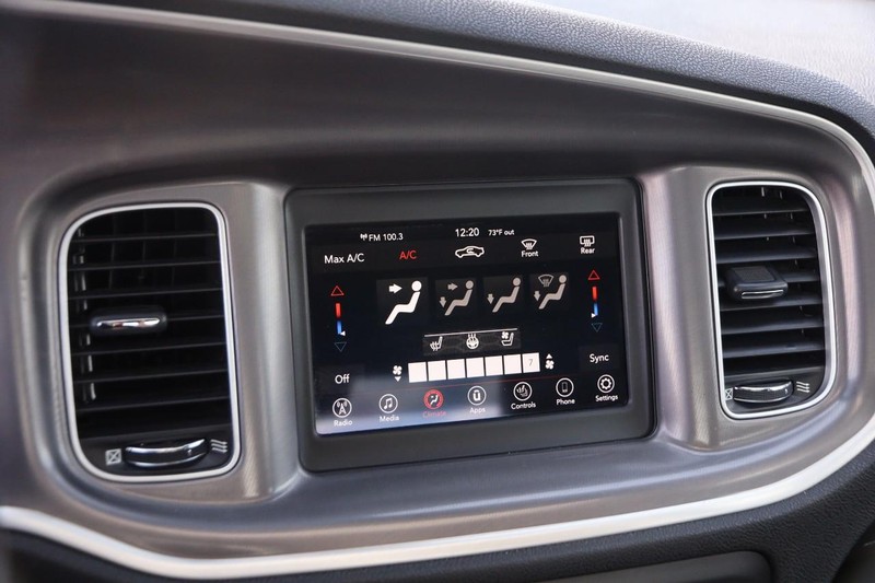 Dodge Charger Vehicle Image 16