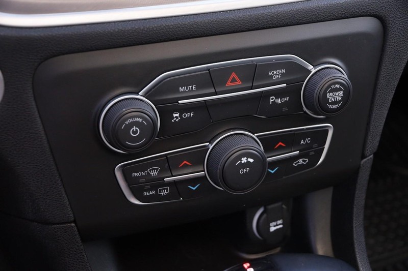 Dodge Charger Vehicle Image 18