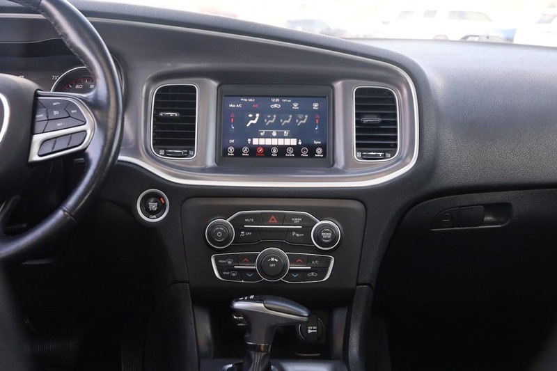 Dodge Charger Vehicle Image 23