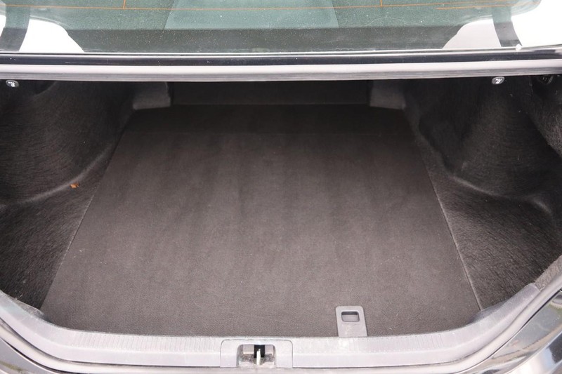 Toyota Camry Vehicle Image 07