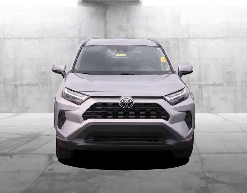 Toyota RAV4 Vehicle Image 04