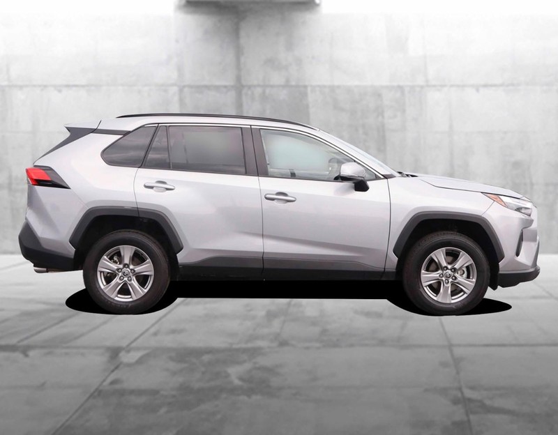 Toyota RAV4 Vehicle Image 05