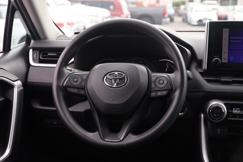 Toyota RAV4 Vehicle Image 22