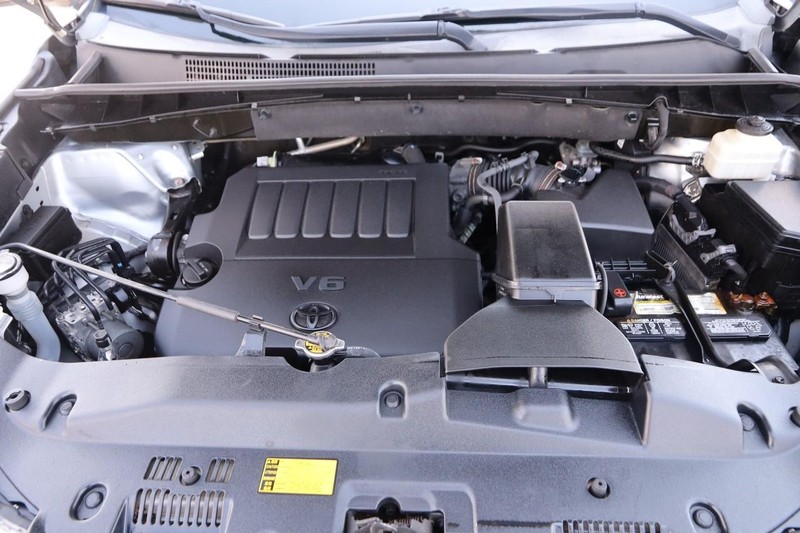 Toyota Highlander Vehicle Image 25