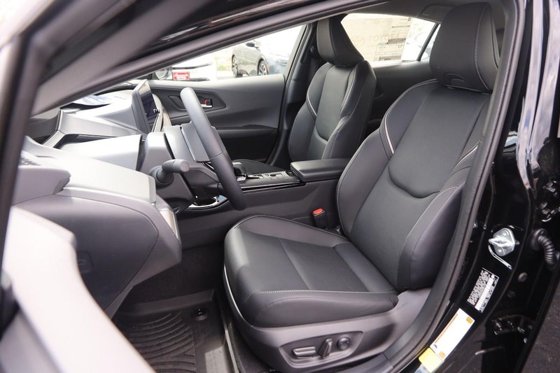 Toyota Prius Vehicle Image 08
