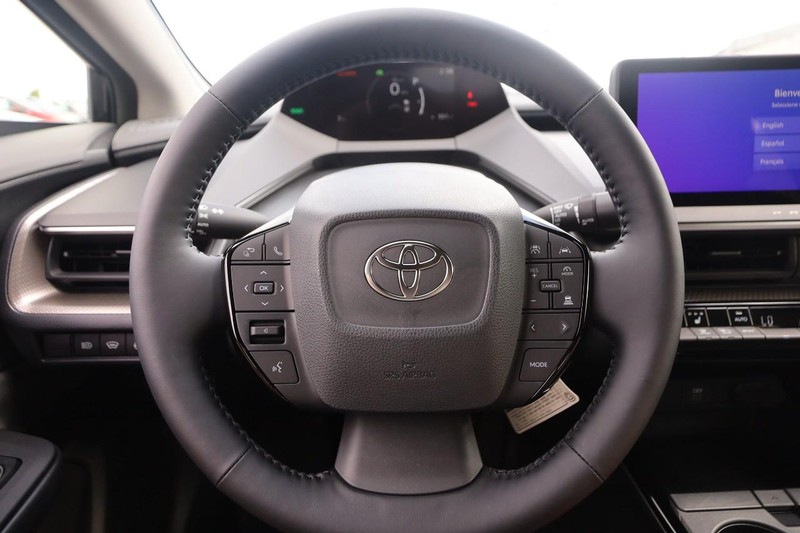 Toyota Prius Vehicle Image 10
