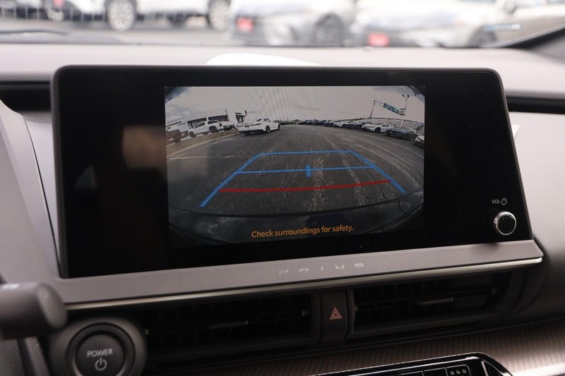 Toyota Prius Vehicle Image 16