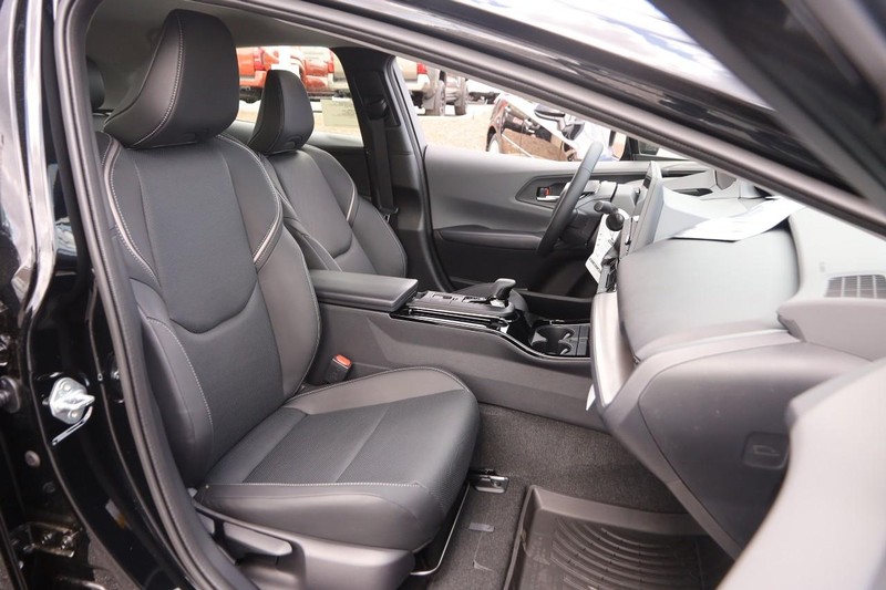 Toyota Prius Vehicle Image 26