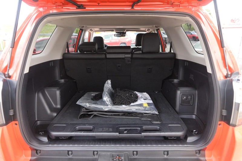 Toyota 4Runner Vehicle Image 07