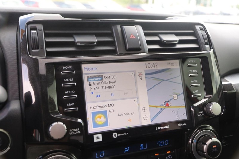 Toyota 4Runner Vehicle Image 15