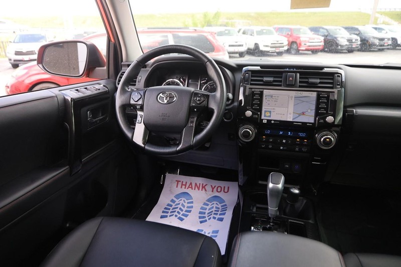 Toyota 4Runner Vehicle Image 22