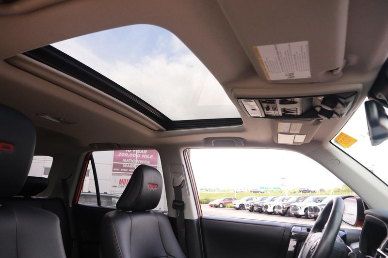 Toyota 4Runner Vehicle Image 27
