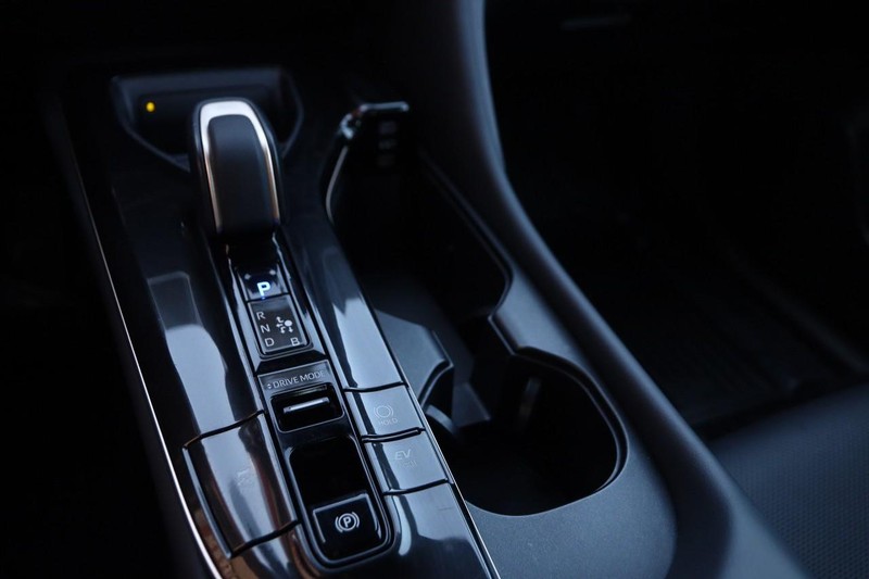 Toyota Crown Vehicle Image 19