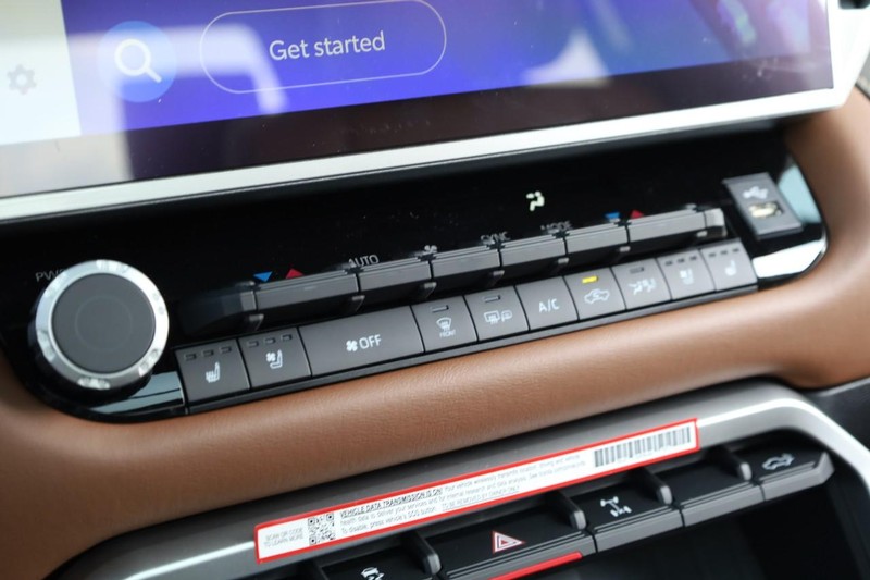 Toyota Tundra 4WD Vehicle Image 15