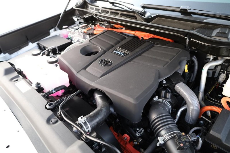 Toyota Tundra 4WD Vehicle Image 27