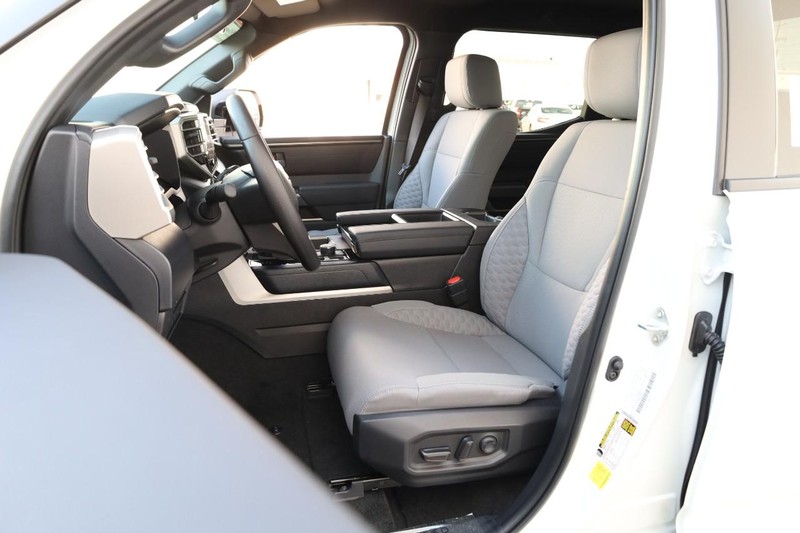 Toyota Tundra 4WD Vehicle Image 08