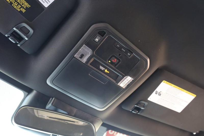 Toyota Tundra 4WD Vehicle Image 16